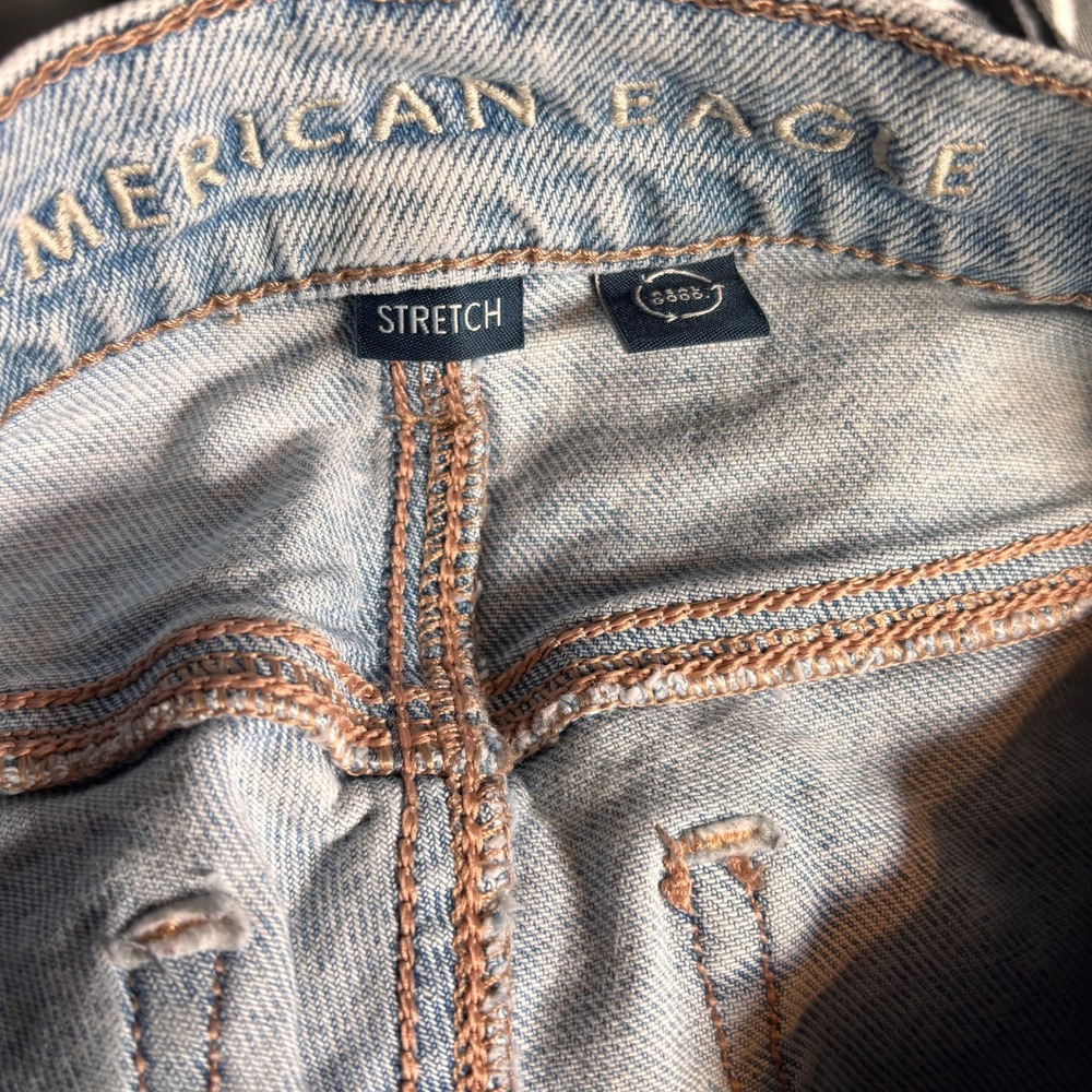 American Eagle Super High Rise Distressed Denim Shorts Light Wash Blue Size 000 - Picture 3 of 5